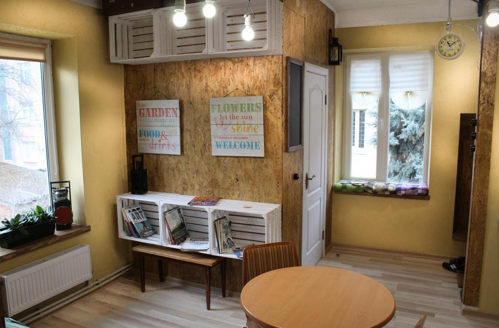 Apartment On Zaliznychna Lviv Bagian luar foto